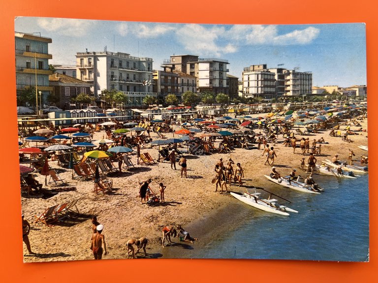 Cartolina - Cattolica - Vita di Spiaggia - 1967