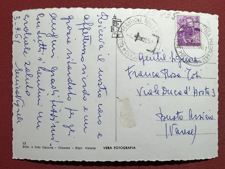 Cartolina - Dorga - In un incantevole scenario la Chiesetta …