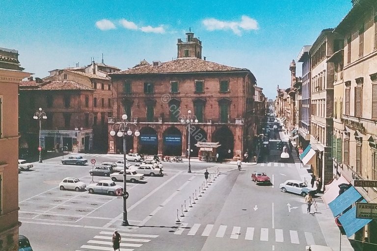 Cartolina - Jesi ( Ancona ) - Piazza della Repubblica …