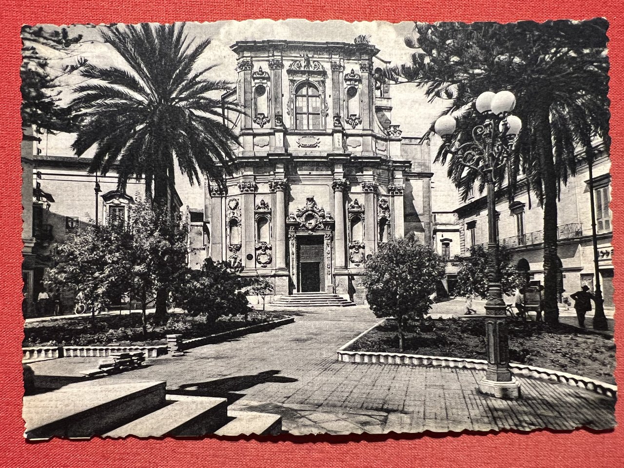 Cartolina - Lecce - Piazza Vittorio Emanuele II e Chiesa … | Immagine principale