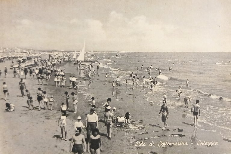 Cartolina - Lido di Sottomarina - Spiaggia - 1960 ca.