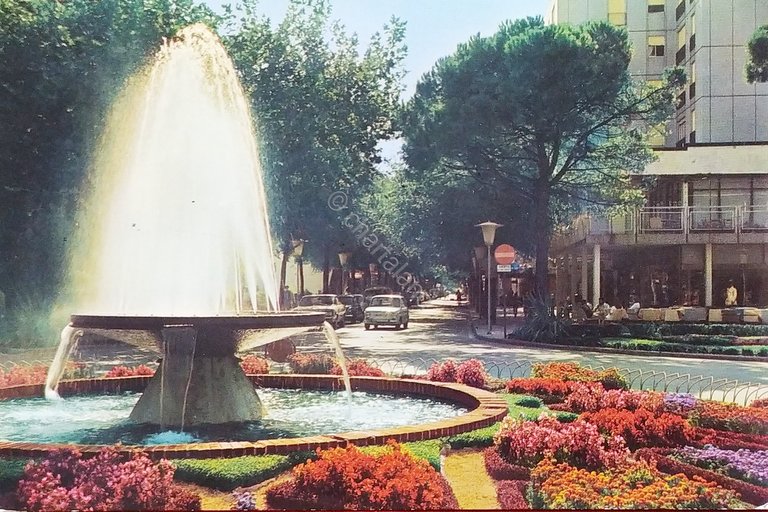 Cartolina - Lignano Sabbiadoro - La Fontana - 1971