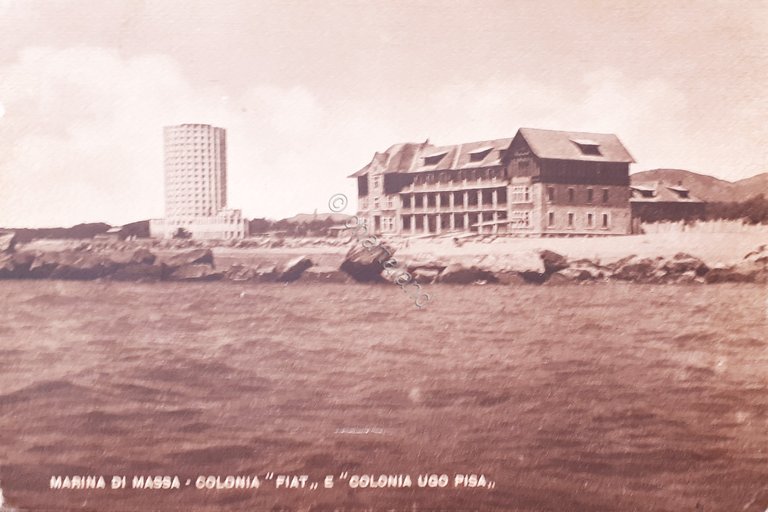 Cartolina - Marina di Massa - Colonia Fiat e Colonia …
