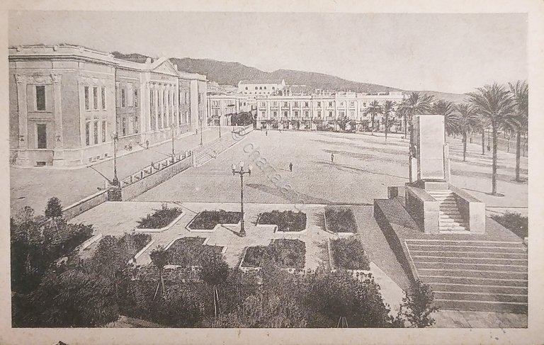 Cartolina - Messina - Piazza del Municipio e Monumento ai …