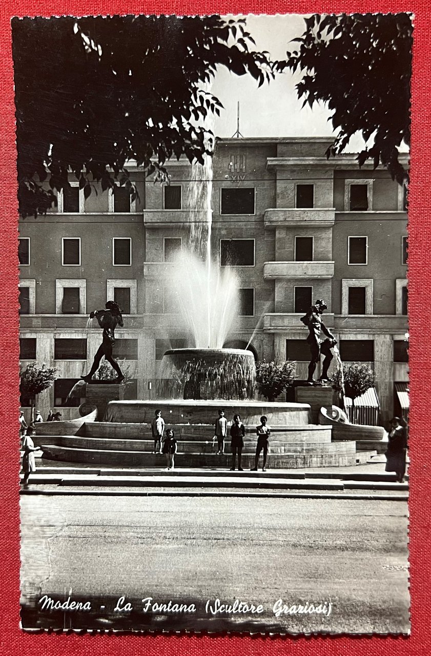 Cartolina - Modena - La Fontana ( Sculture Graziosi ) …
