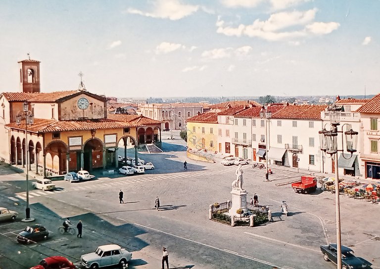 Cartolina - Monsummano Terme - Piazza Giuseppe Giusti - 1970 …