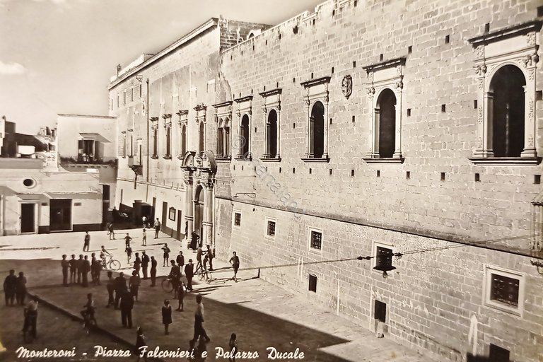 Cartolina - Monteroni - Piazza Falconieri e Palazzo Ducale - …