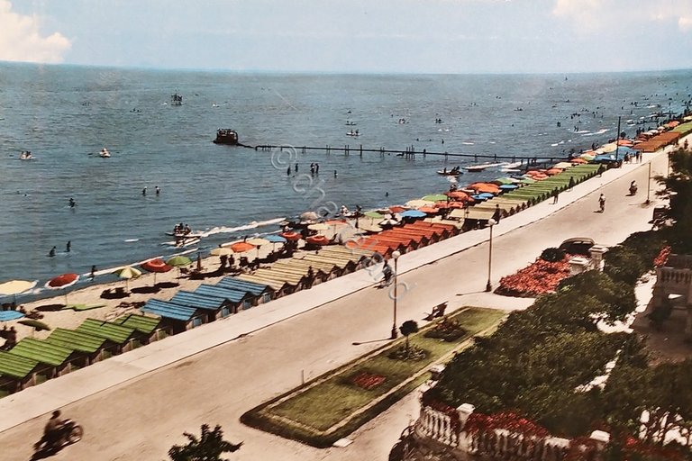 Cartolina - Pesaro - Lungomare Nazario Sauro - 1960