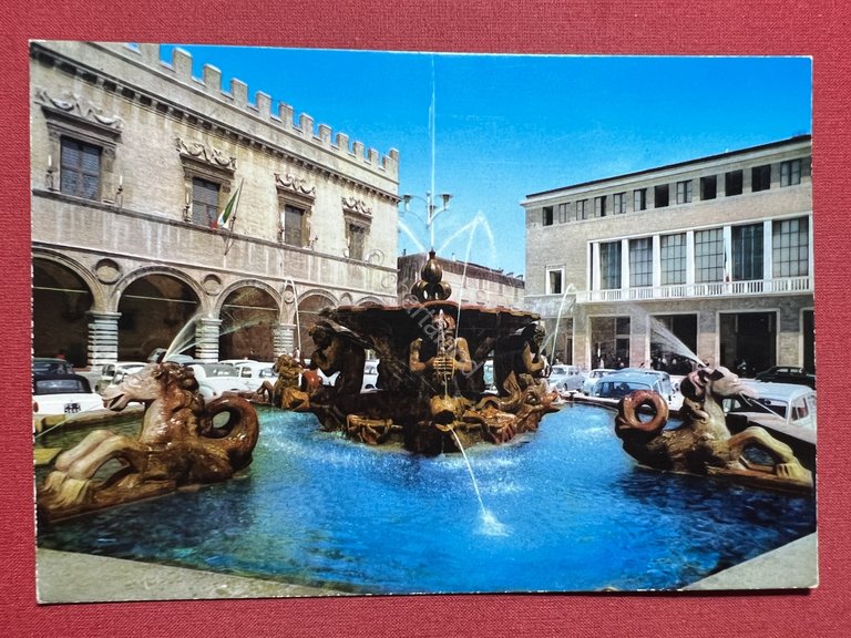 Cartolina - Pesaro - Piazza del Popolo - La Fontana …
