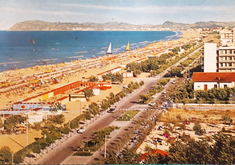 Cartolina - Riccione - Panorama - 1964 | Immagine Gallery 2