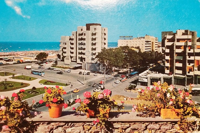 Cartolina - Rimini - Piazzale Kennedy - 1972