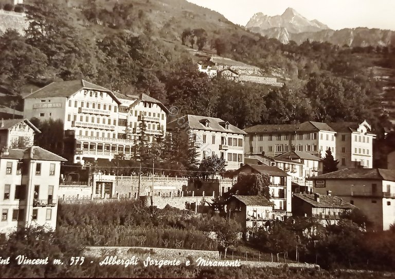 Cartolina - Saint Vincent - Alberghi Sorgente e Miramonti - …