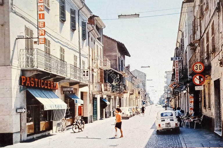 Cartolina - Santhia ( Vercelli ) - Corso Nuova Italia …