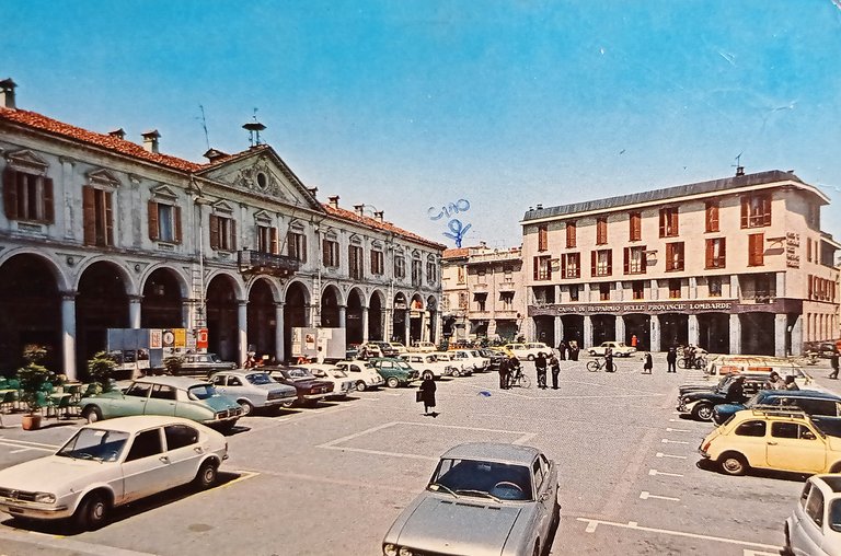 Cartolina - Trecate - Piazza Cavour - 1982