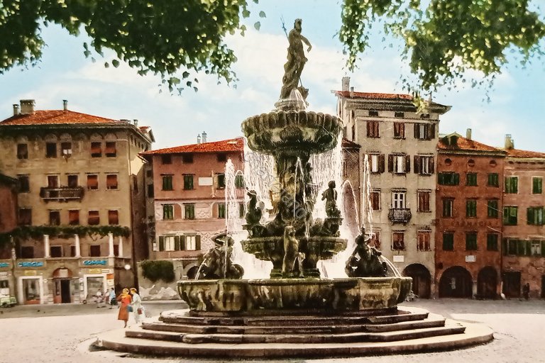 Cartolina - Trento - Piazza Duomo - Fontana del Nettuno …