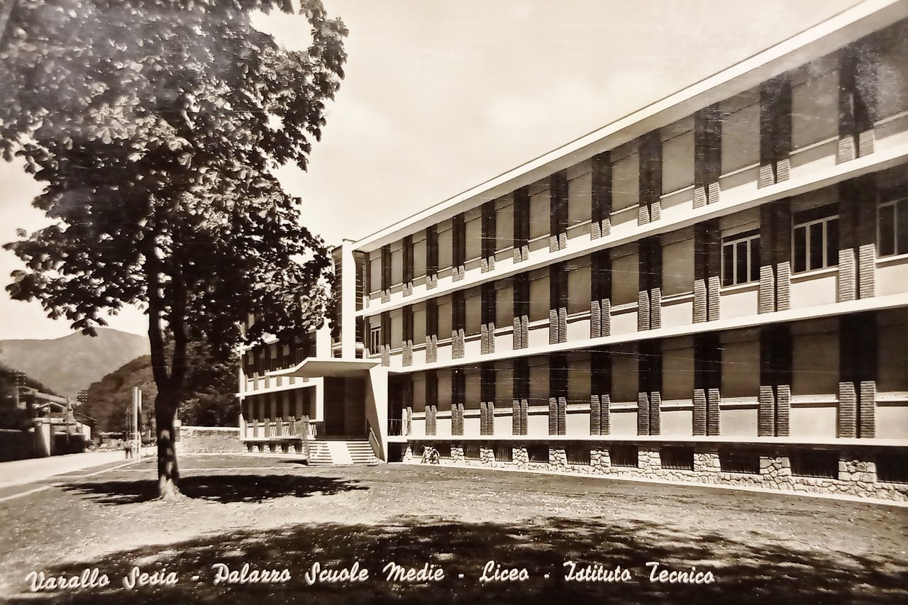 Cartolina - Varallo Sesia - Palazzo Scuole Medie - Liceo …