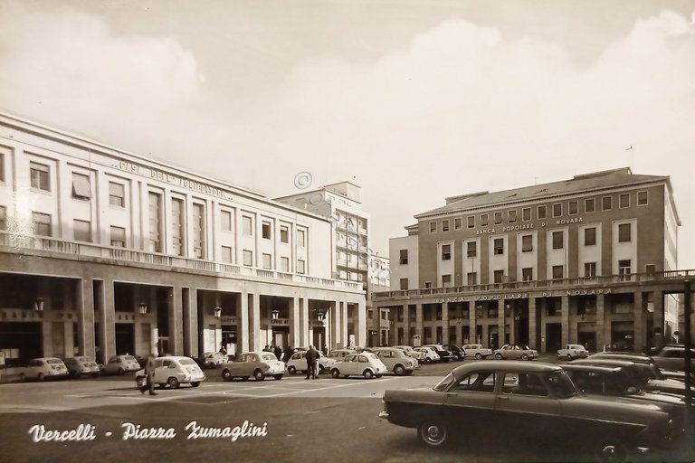 Cartolina - Vercelli - Piazza Zumaglini - 1950 ca.