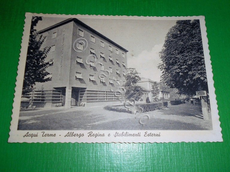 Cartolina Acqui Terme - Albergo Regina e Stabilimenti Esterni 1957 | Immagine Gallery 3