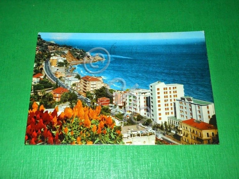 Cartolina Alassio - Panorama 1969