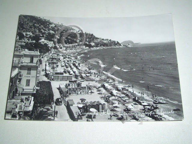 Cartolina Alassio - Spiaggia di levante 1950 ca