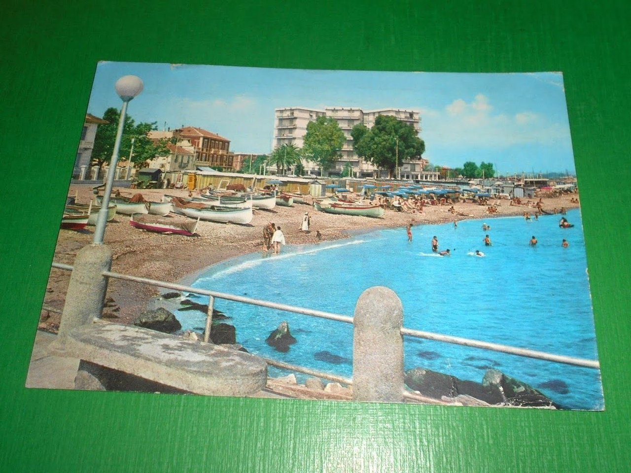 Cartolina Albenga - Spiaggia 1970 ca.