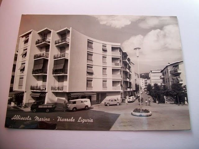 Cartolina Albissola Marina - Piazzale Liguria 1966