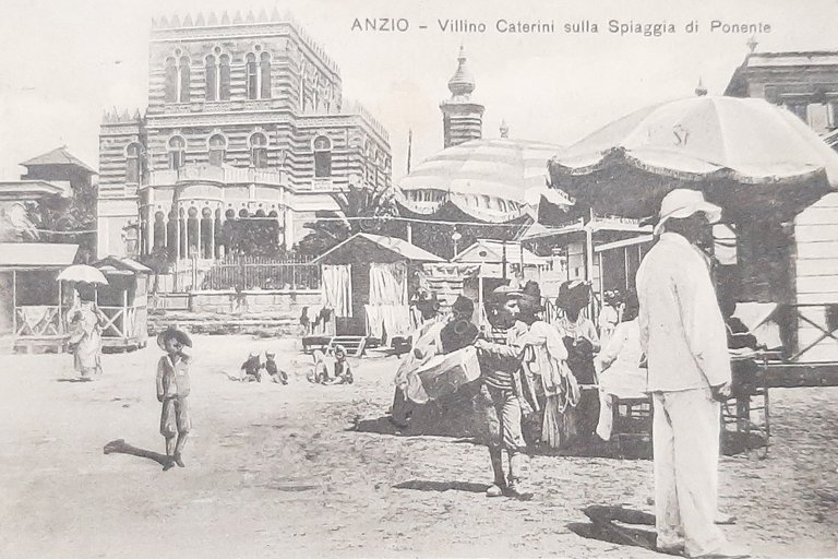 Cartolina Anzio - Villino Caterini sulla spiaggia di Ponente - …