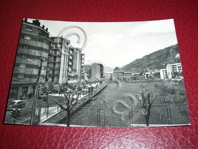 Cartolina Aosta - Via St. Martin de Corleans 1963.