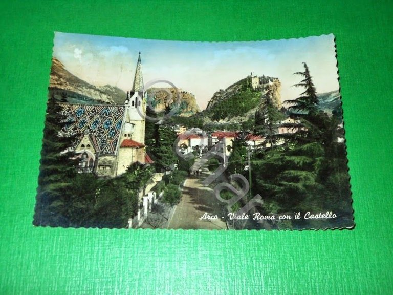 Cartolina Arco - Viale Roma con il Castello 1955.
