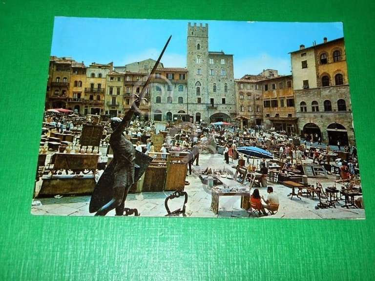 Cartolina Arezzo - Piazza Vasari - Fiera Antiquaria 1978