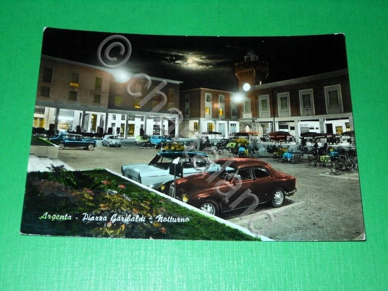 Cartolina Argenta ( Ferrara ) - Piazza Garibaldi ( notturno …