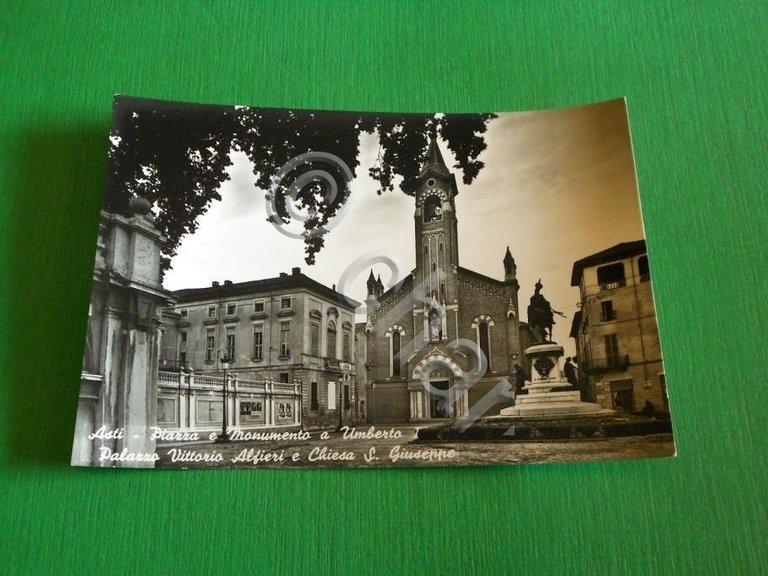 Cartolina Asti - Piazza e Monumento a Umberto I - …