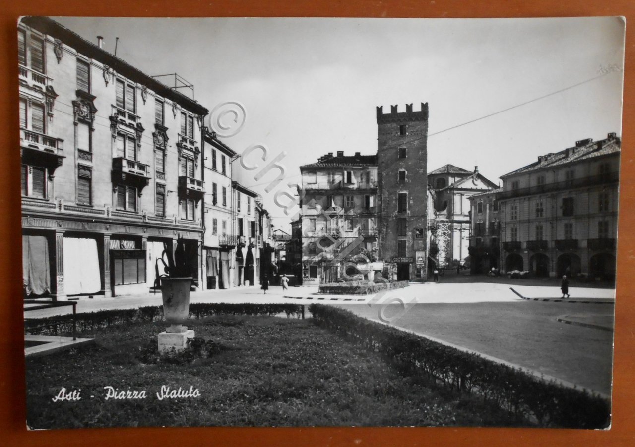 Cartolina Asti - Piazza Statuto - 1956 | Immagine principale