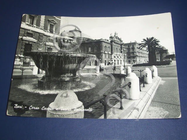 Cartolina Bari - Corso Cavour e Teatro Petruzzelli 1954.