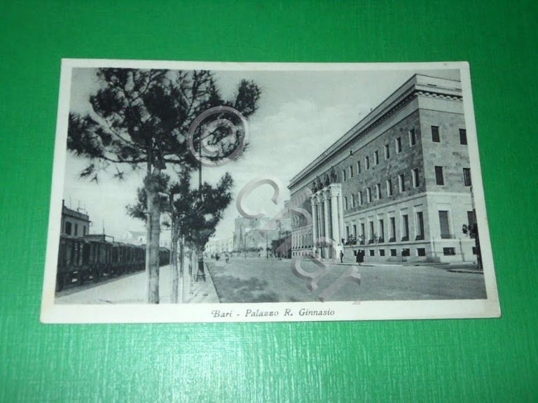 Cartolina Bari - Palazzo R. Ginnasio 1938.