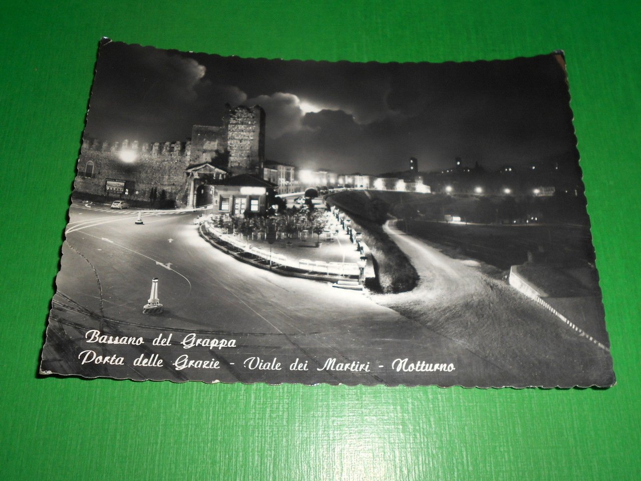 Cartolina Bassano del Grappa - Porta delle Grazie - Viale …