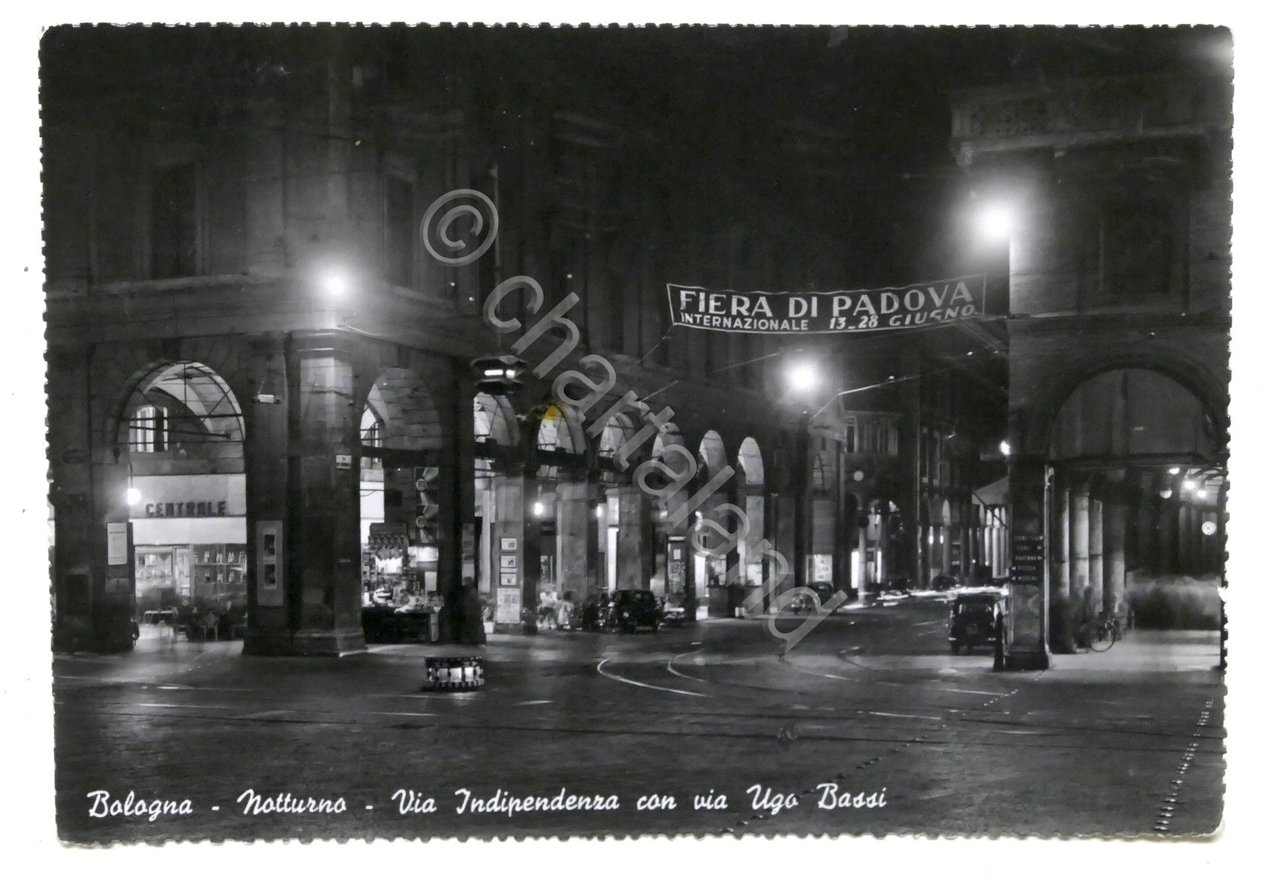 Cartolina Bologna - Notturno via Indipendenza - 1956 | Immagine principale