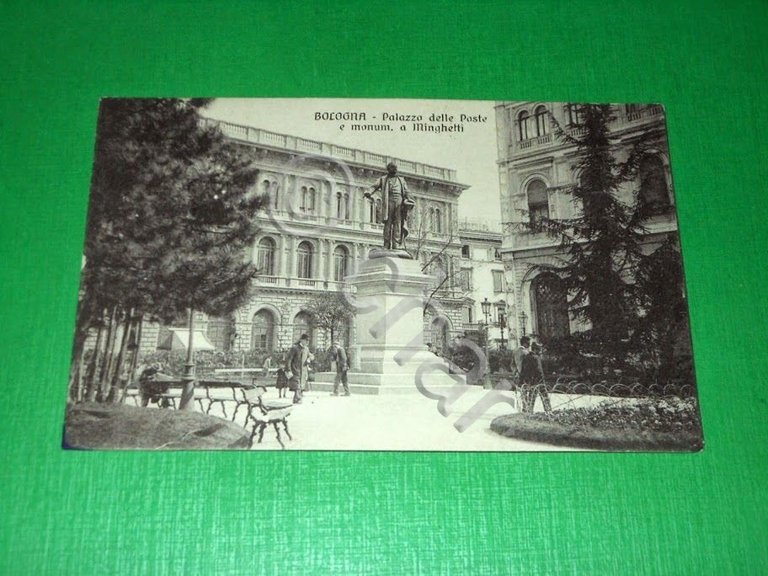 Cartolina Bologna - Palazzo delle Poste e monumento a Minghetti …