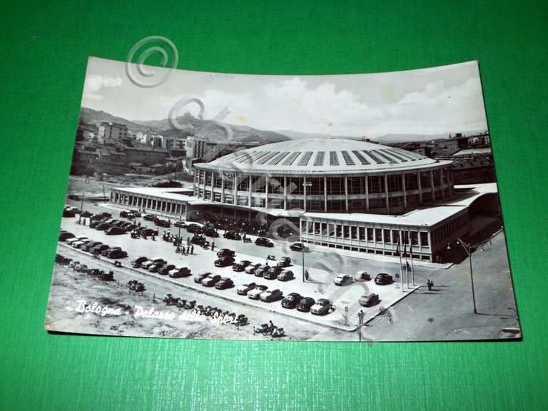 Cartolina Bologna - Palazzo dello Sport 1957