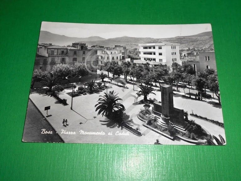 Cartolina Bosa - Piazza Monumento ai Caduti 1965 | Immagine Gallery 2