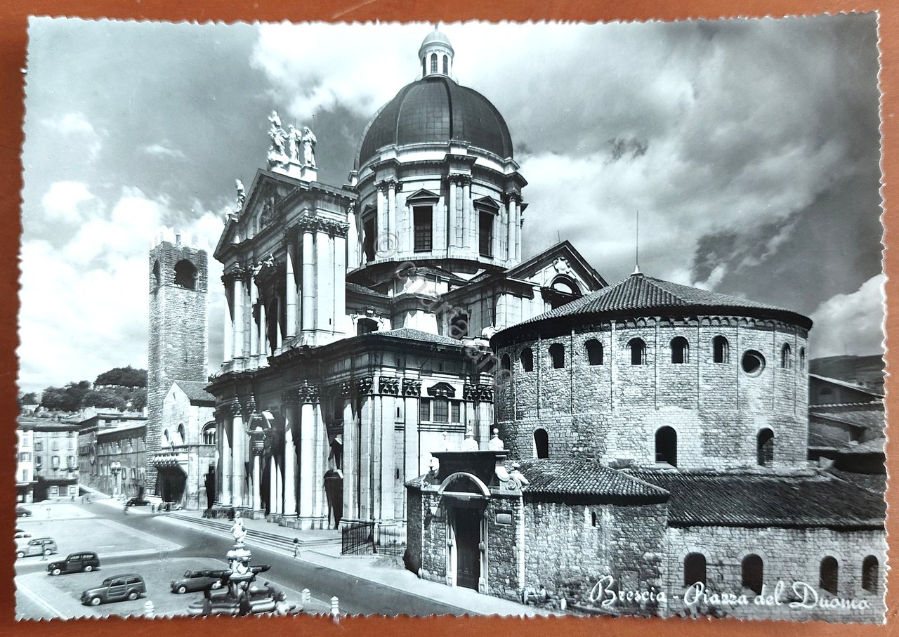 Cartolina Brescia - Piazza del Duomo - 1960 ca. | Immagine principale