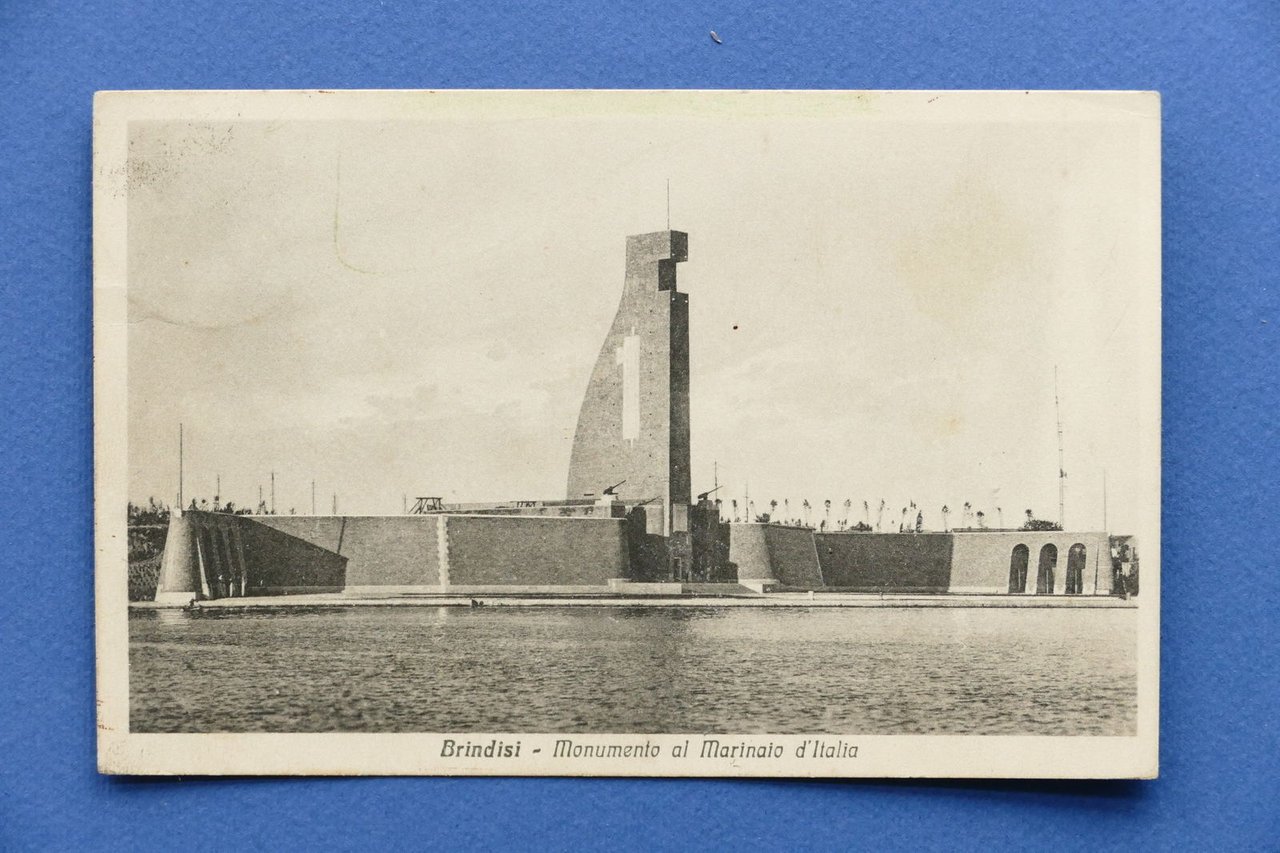 Cartolina Brindisi - Monumento al Marinaio d'Italia - 1933.