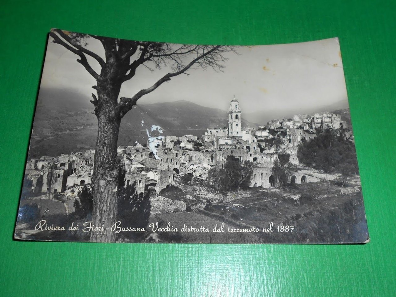 Cartolina Bussana Vecchia distrutta dal terremoto nel 1887.