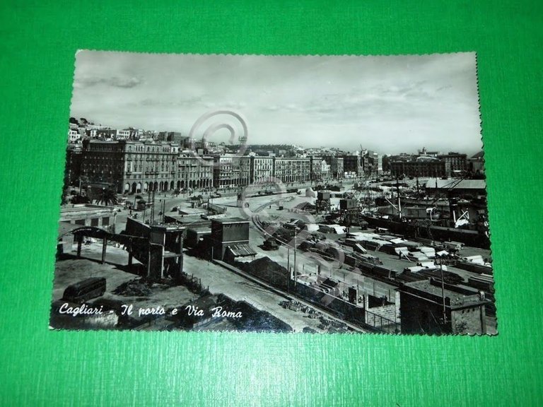 Cartolina Cagliari - Il Porto e Via Roma 1955 ca.