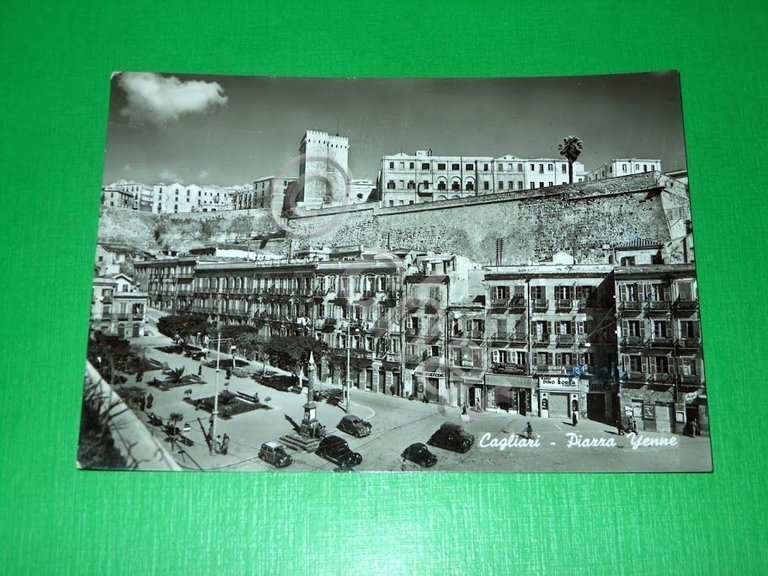Cartolina Cagliari - Piazza Yenne 1950 ca.