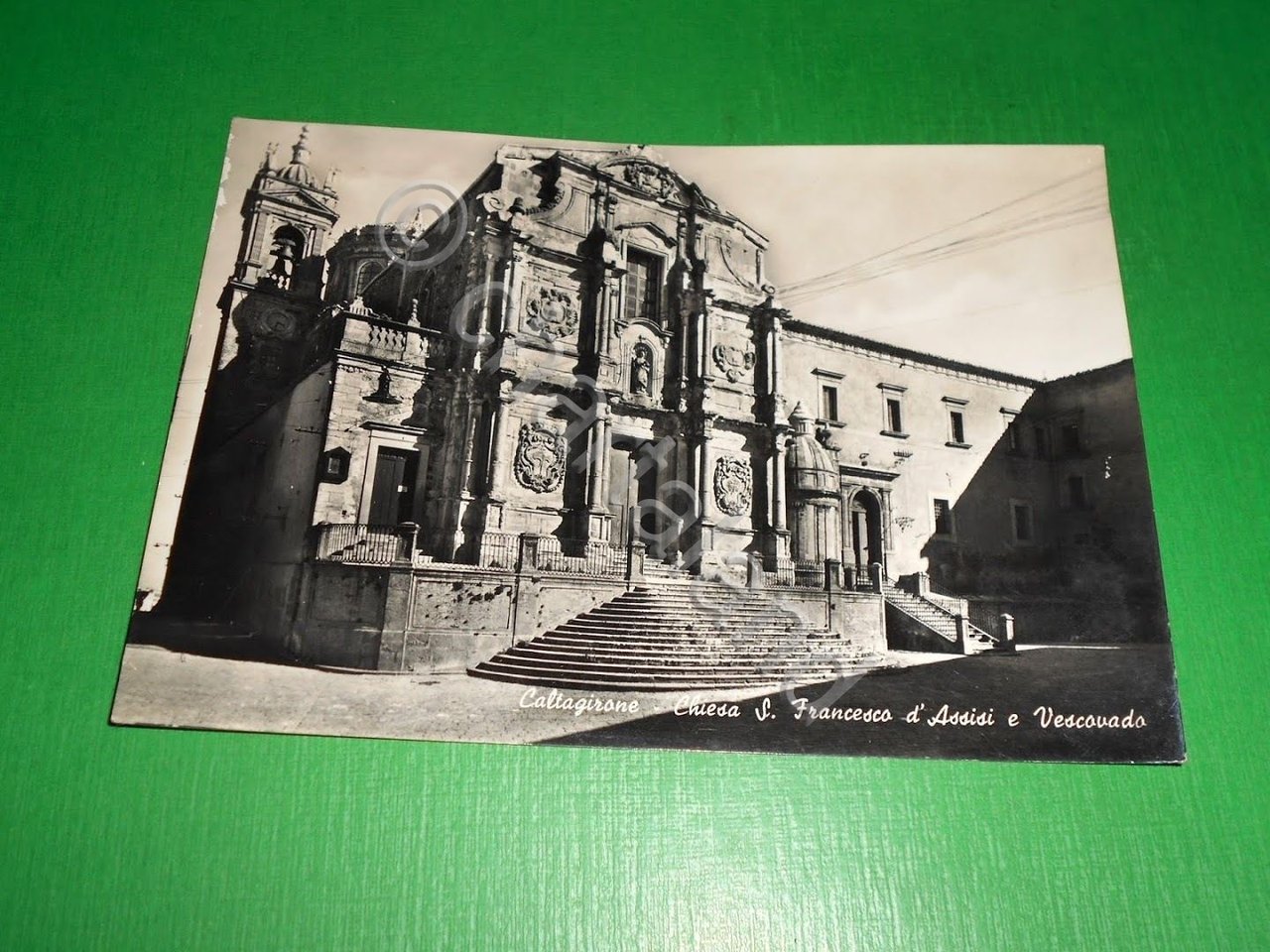 Cartolina Caltagirone - Chiesa S. Francesco d' Assisi e Vescovado …