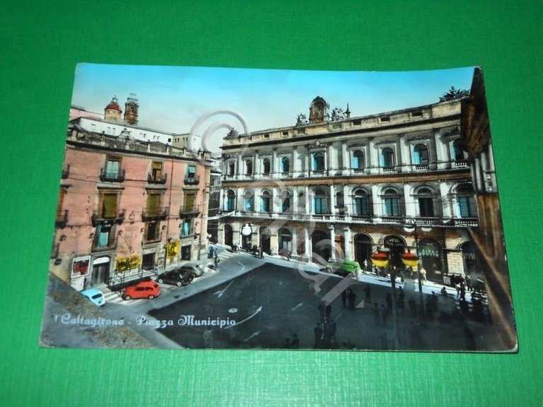 Cartolina Caltagirone - Piazza Municipio 1965 | Immagine Gallery 2