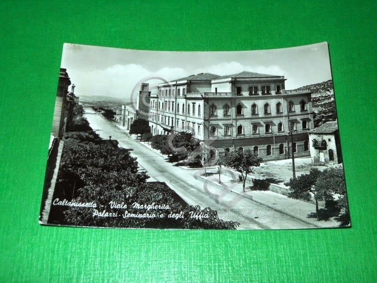 Cartolina Caltanissetta - Viale Margherita - Palazzi Seminario e degli …
