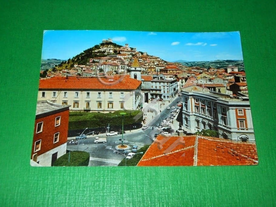 Cartolina Campobasso - Scorcio panoramico e Piazza G. Pepe 1973.