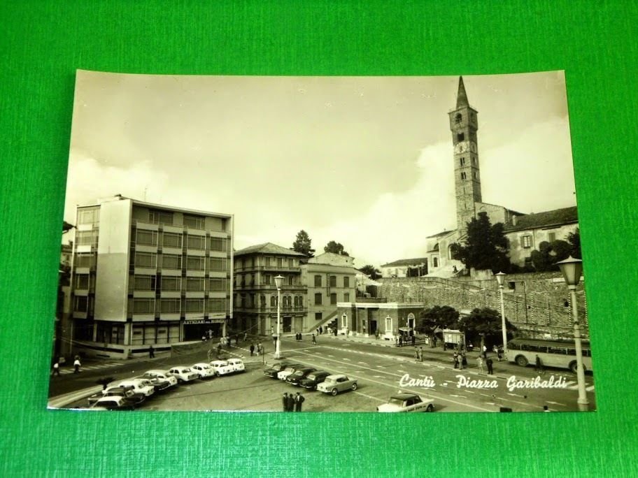 Cartolina Cantù ( Como ) - Piazza Garibaldi 1955 ca.